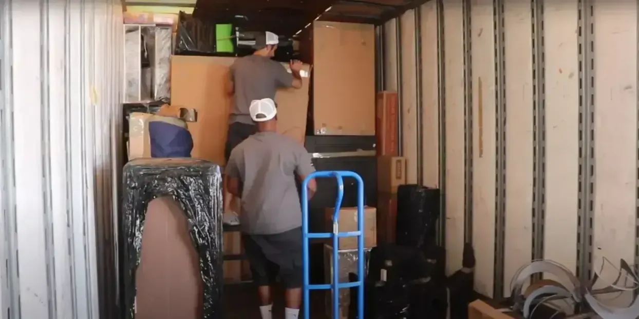 Moving gallery photo 3